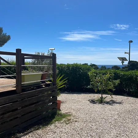 Apartament Hugo1 *